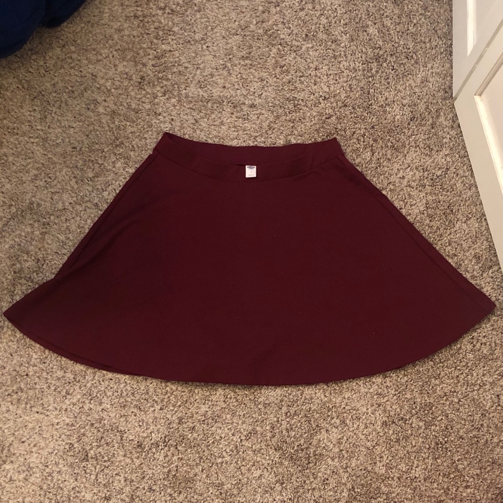 Old navy burgundy skirt